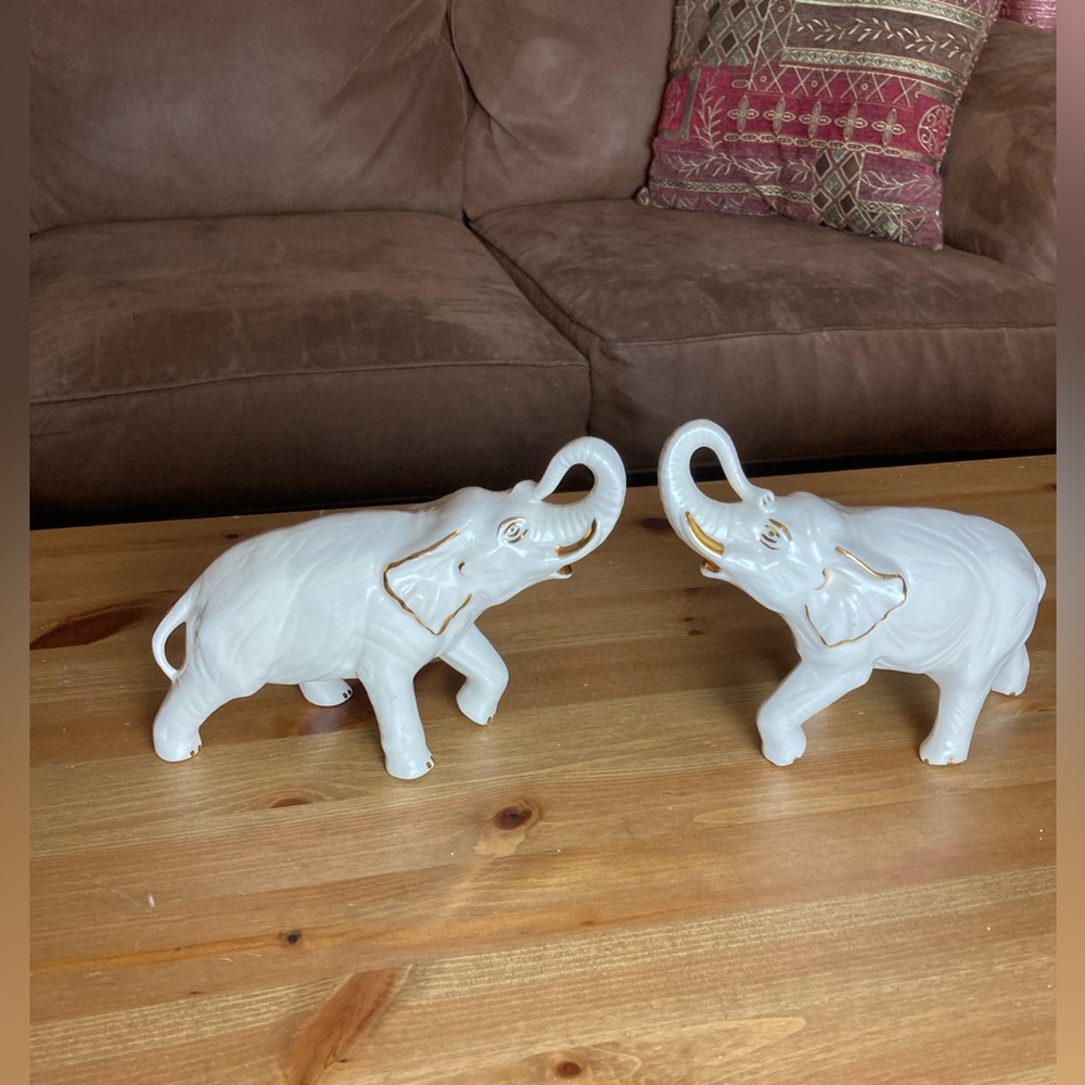 Vintage Elephant White and Gold Porcelain Elephant Pair Ceramic Figurines Japan
